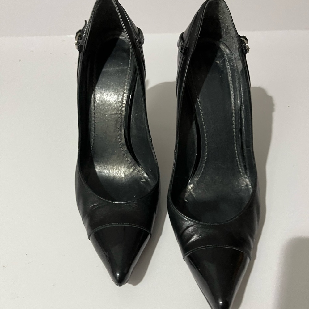 Stuart Weitzmsn multi-color tan and white
